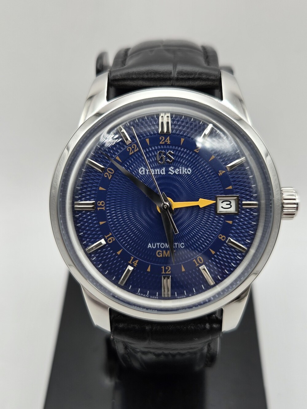 New Custom 40mm Seiko Mod Automatic GMT Watch